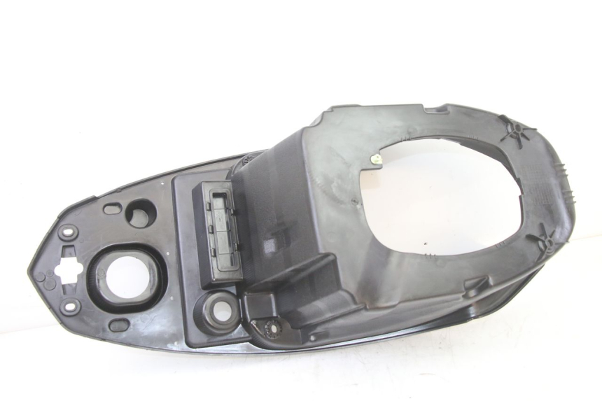 photo de COFFRE SELLE PEUGEOT KISBEE 2T 50 (2010 - 2017) - Pièce contrôlée