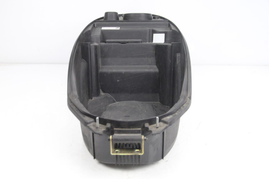 photo de COFFRE SELLE PEUGEOT KISBEE 4T 50 (2018 - 2022) - Autre angle de vue