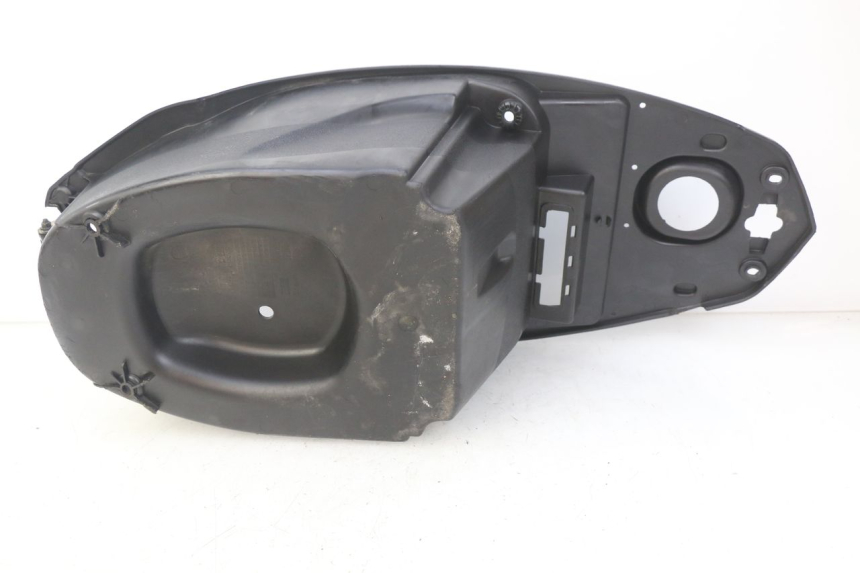 photo de COFFRE SELLE PEUGEOT KISBEE 4T 50 (2010 - 2017) - Vue d’ensemble