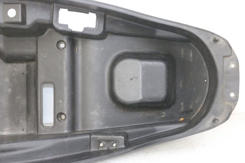 photo de COFFRE SELLE KYMCO X-TOWN XTOWN 125 (2016 - 2021) - Vue d’ensemble