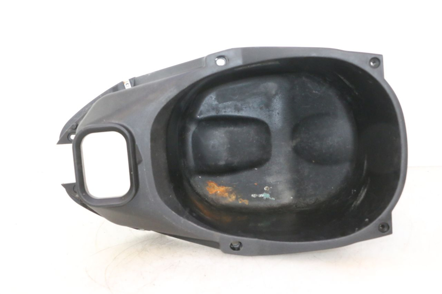photo de COFFRE SELLE PIAGGIO LIBERTY IGET 4T 50 (2015 - 2020) - Détail de la pièce