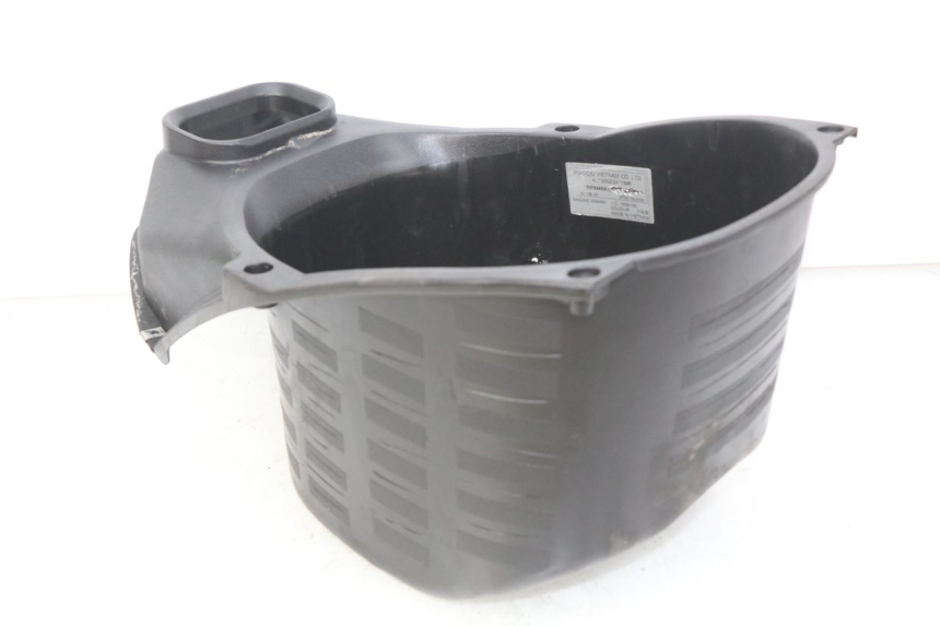 photo de COFFRE SELLE PIAGGIO LIBERTY IGET S 125 (2016 - 2020) - Gros plan technique