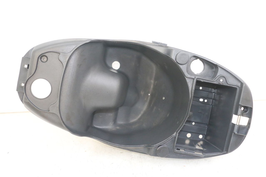 photo de COFFRE SELLE PIAGGIO LIBERTY 125 (2009 - 2013) - Vue principale