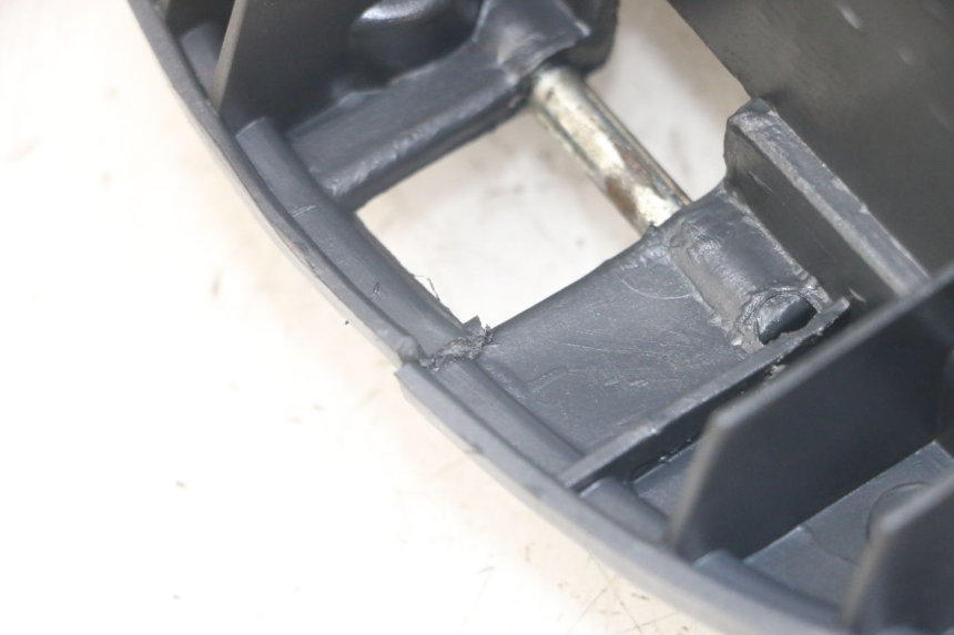 photo de COFFRE SELLE PIAGGIO LIBERTY 125 (2009 - 2013) - Zoom état d’usage