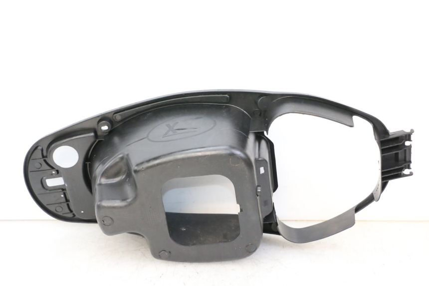 photo de COFFRE SELLE LONGJIA SHARPY 125 (2020 - 2024) - Détail de la pièce