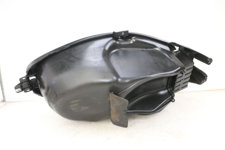 photo de COFFRE SELLE PIAGGIO MP3 HPE 300 (2019 - 2026) - Zoom état d’usage