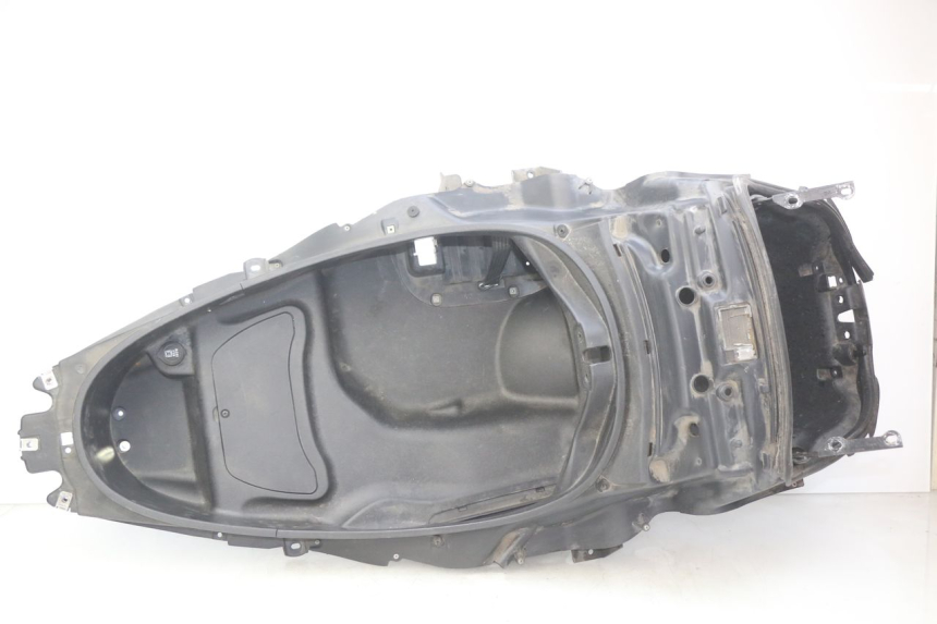 photo de COFFRE SELLE PIAGGIO MP3 500 (2011 - 2015) - Vue principale