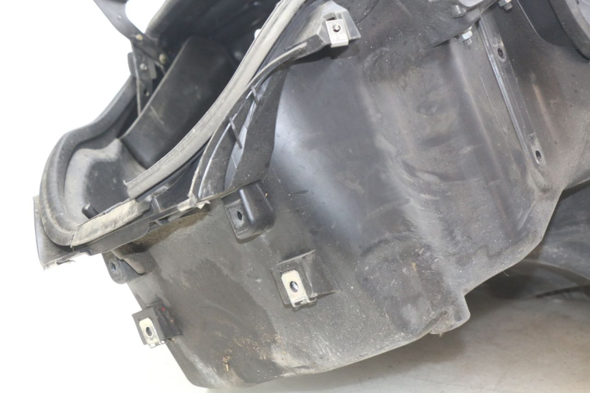 photo de COFFRE SELLE PIAGGIO MP3 500 (2011 - 2015) - Autre angle de vue