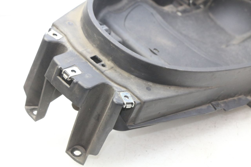 photo de COFFRE SELLE PIAGGIO MP3 500 (2011 - 2015) - Points de fixation
