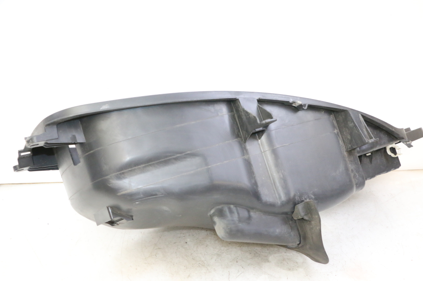 photo de COFFRE SELLE PIAGGIO MP3 500 (2014 - 2017) - Détail de la pièce