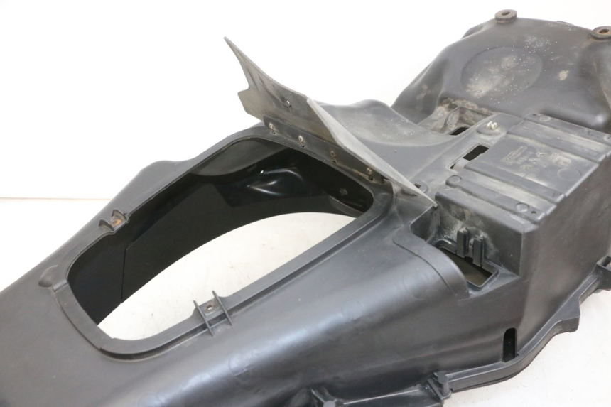 photo de COFFRE SELLE PIAGGIO MP3 RL 250 (2006 - 2010) - Pièce contrôlée