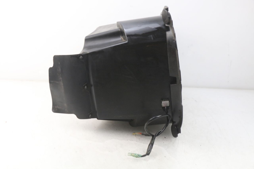 photo de COFFRE SELLE MBK MW TRYPTIK 125 (2017 - 2022) - Gros plan technique