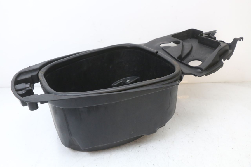 photo de COFFRE SELLE MBK MW TRYPTIK 125 (2014 - 2016) - Zoom état d’usage