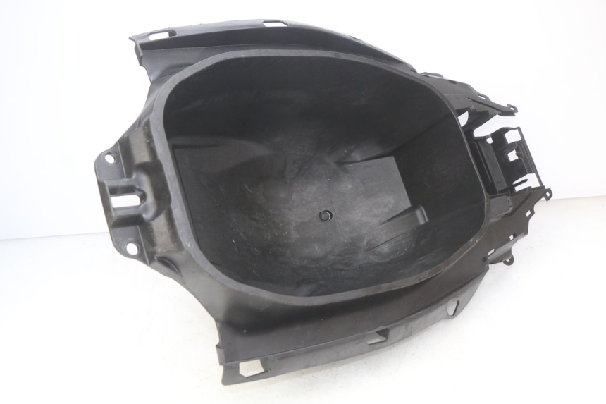 photo de COFFRE SELLE YAMAHA N-MAX NMAX 125 (2017 - 2020) - Autre angle de vue