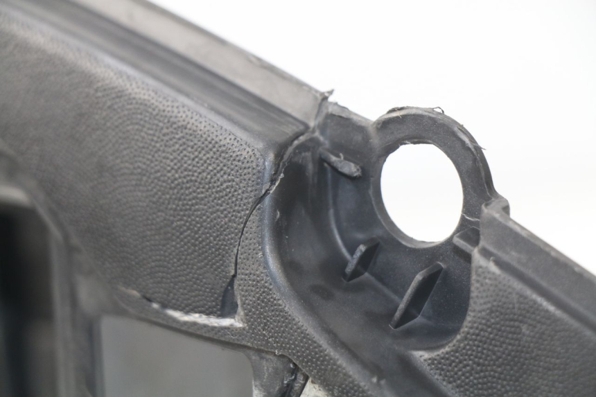 photo de COFFRE SELLE PIAGGIO NEW TYPHOON 50 (2010 - 2017) - Vue d’ensemble