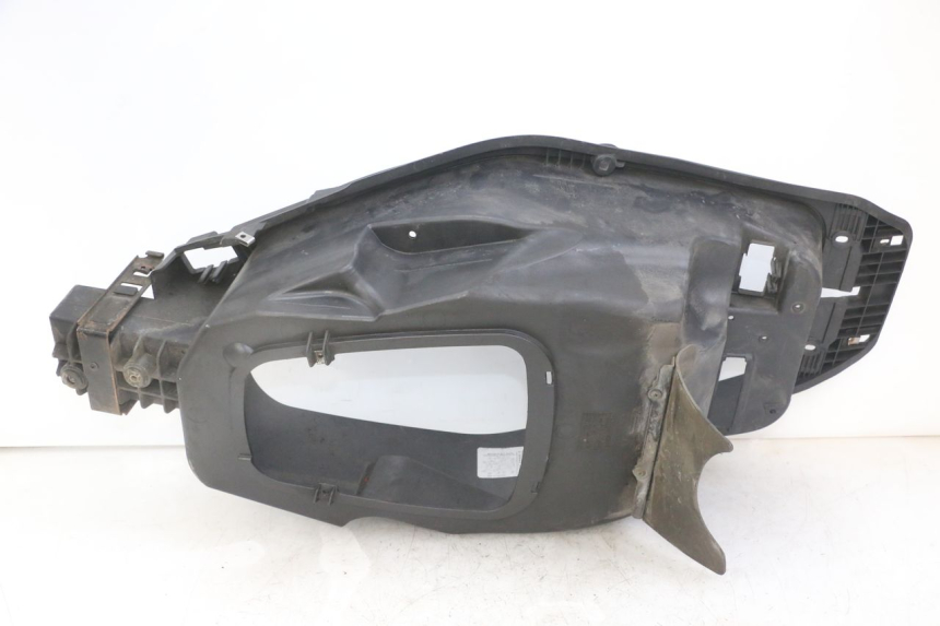 photo de COFFRE SELLE GILERA NEXUS 125 (2009 - 2013) - Gros plan technique