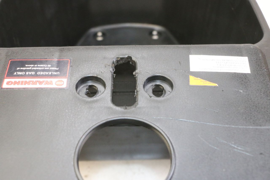 photo de COFFRE SELLE JM MOTORS OLDIES GT 4T 50 (2018 - 2025) - Détail de la pièce