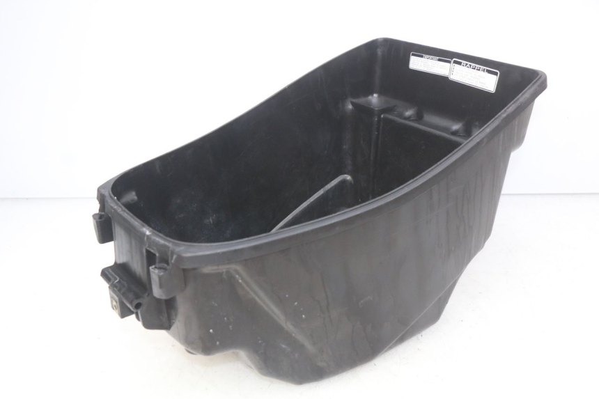 photo de COFFRE SELLE SYM ORBIT 2 2T 50 (2008 - 2018) - Gros plan technique