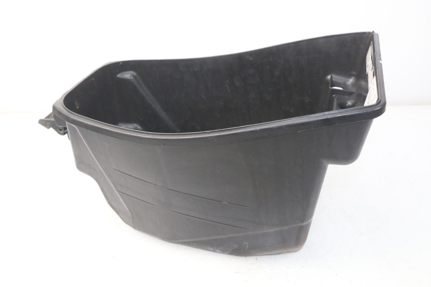 photo de COFFRE SELLE SYM ORBIT 2 4T 50 (2008 - 2017) - Gros plan technique