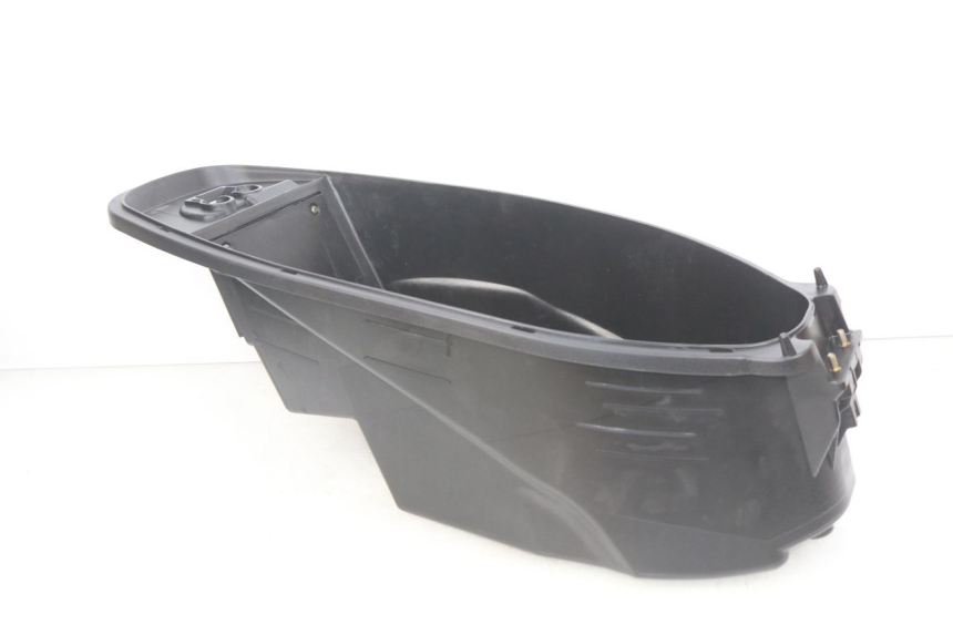 photo de COFFRE SELLE SYM ORBIT III 3 4T 50 (2021 - 2025) - Autre angle de vue