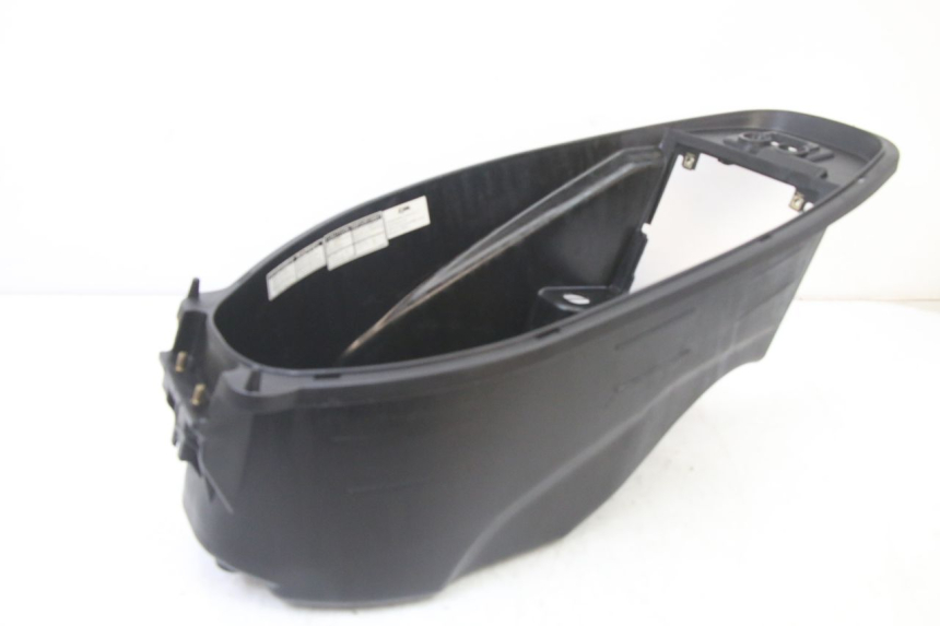 photo de COFFRE SELLE SYM ORBIT III 3 4T 50 (2021 - 2025) - Zoom état d’usage