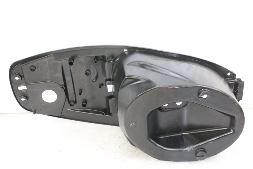 photo de COFFRE SELLE PEUGEOT BELVILLE 125 (2017 - 2021) - Détail de la pièce