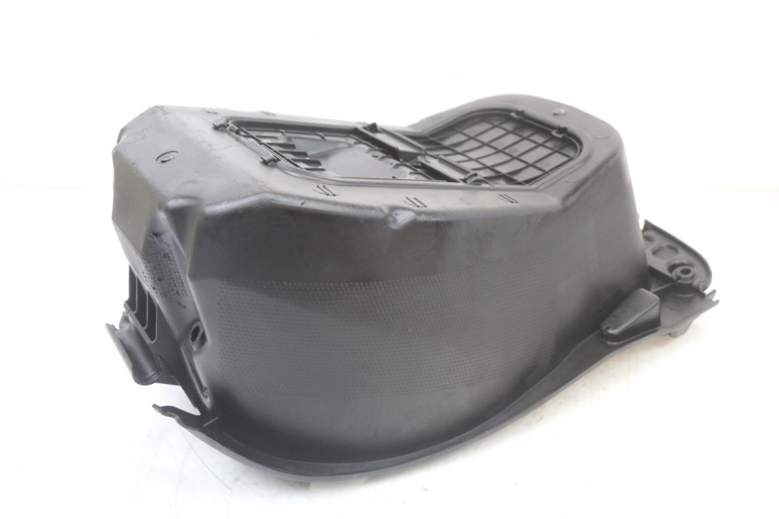 photo de COFFRE SELLE PEUGEOT DJANGO 125 (2014 - 2017) - État de surface