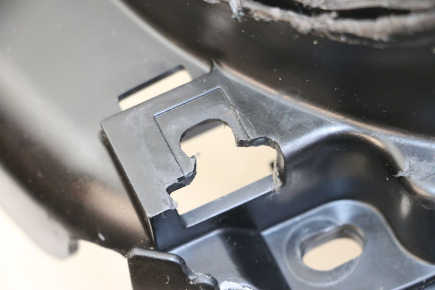 photo de COFFRE SELLE PEUGEOT SATELIS 125 (2013 - 2018) - Détail de la pièce