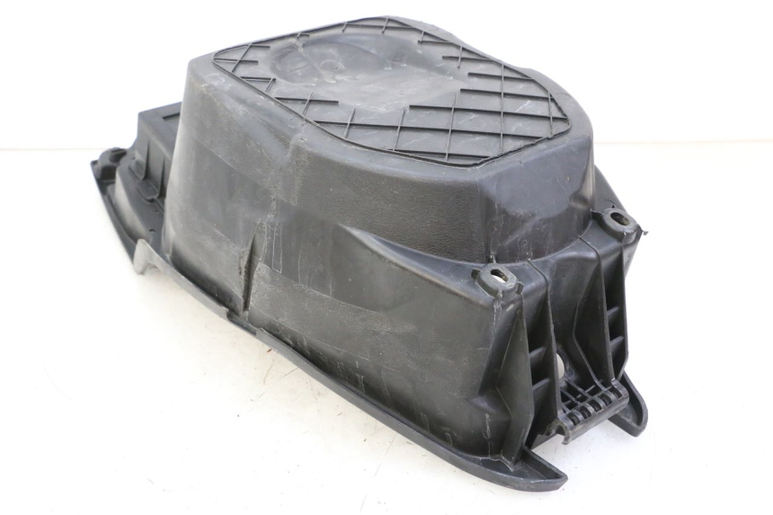 photo de COFFRE SELLE PEUGEOT SPEEDFIGHT 3 LC 2T 50 (2009 - 2015) - Détail de la pièce