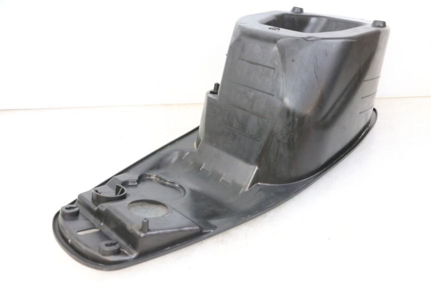 photo de COFFRE SELLE PEUGEOT TWEET 4T 50 (2014 - 2019) - Détail de la pièce