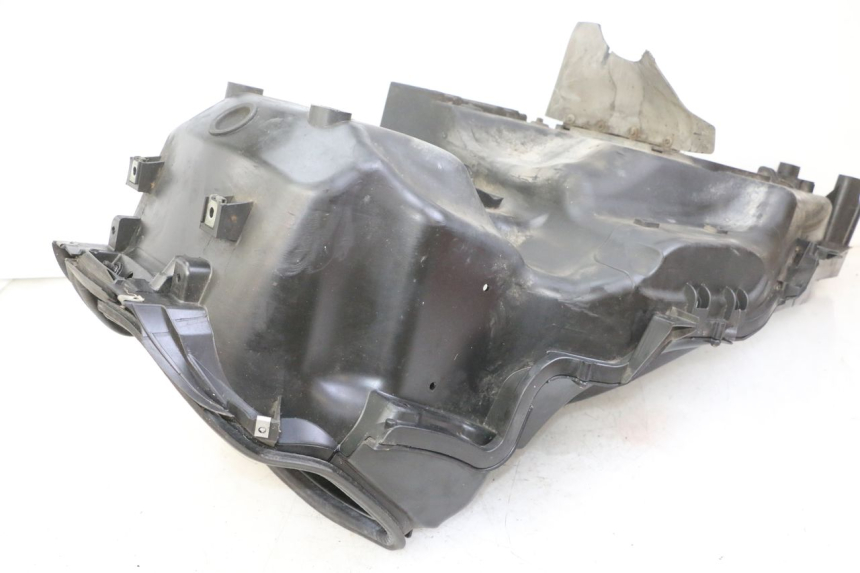 photo de COFFRE SELLE PIAGGIO MP3 125 (2006 - 2014) - Zoom état d’usage