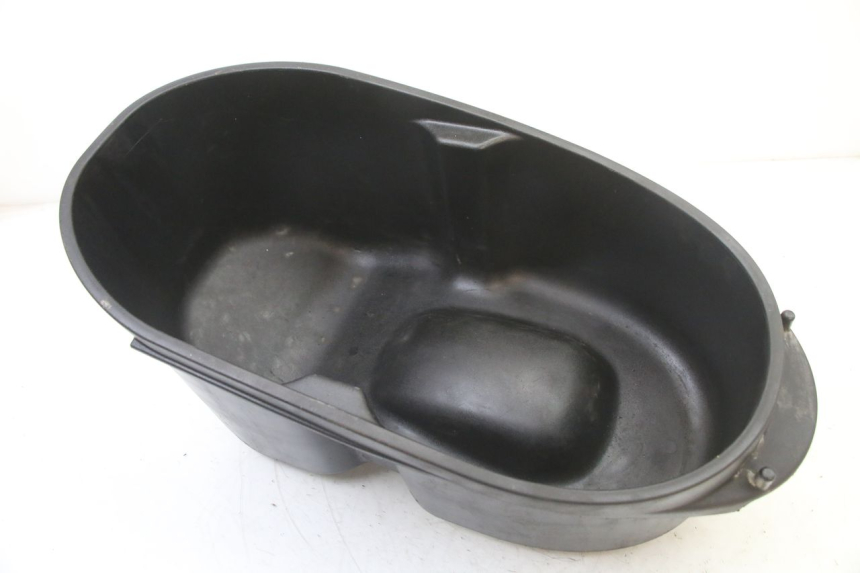 photo de COFFRE SELLE PIAGGIO VESPA GRANTURISMO 125 (2003 - 2007) - Vue principale