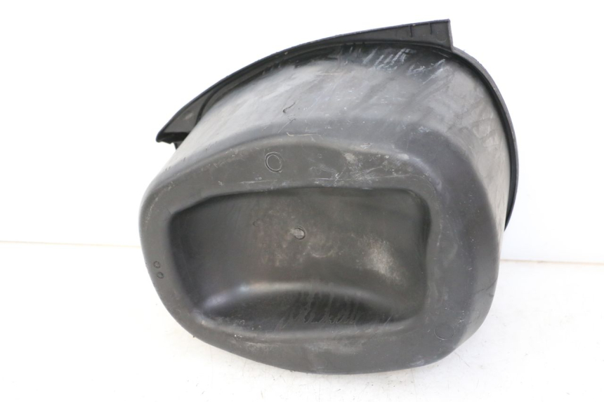 photo de COFFRE SELLE PIAGGIO VESPA LX IE 125 (2010 - 2012) - Détail de la pièce