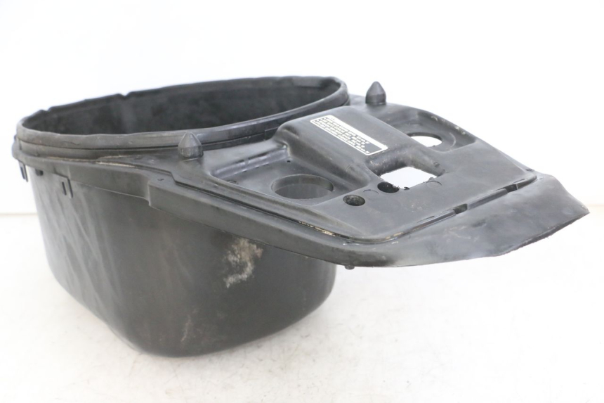 photo de COFFRE SELLE APRILIA RALLY AC 50 (1995 - 2004) - Gros plan technique