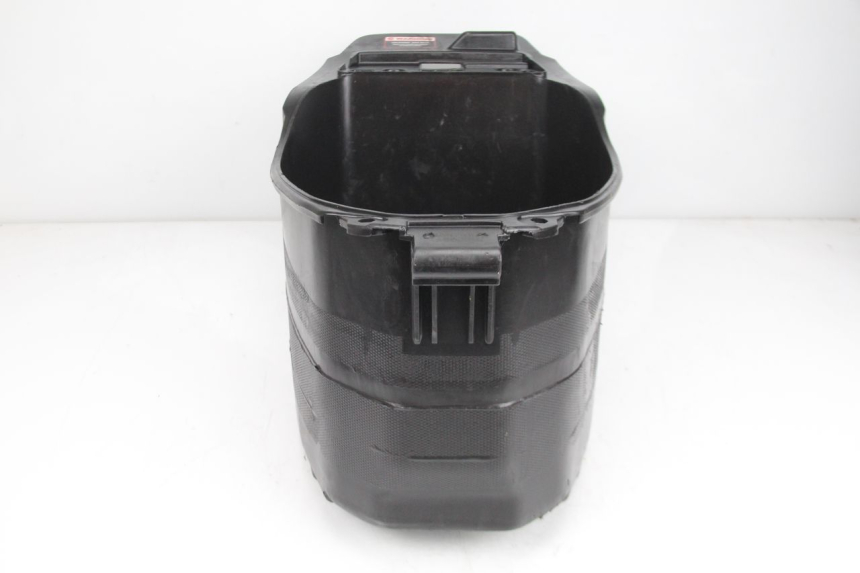 photo de COFFRE SELLE TNT MOTOR ROMA 10' 4T 50 (2007 - 2018) - Zoom état d’usage