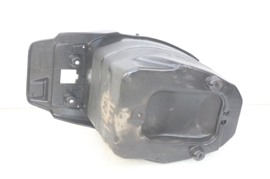 photo de COFFRE SELLE TNT MOTOR ROMA 10' 4T 50 (2019 - 2022) - Détail de la pièce