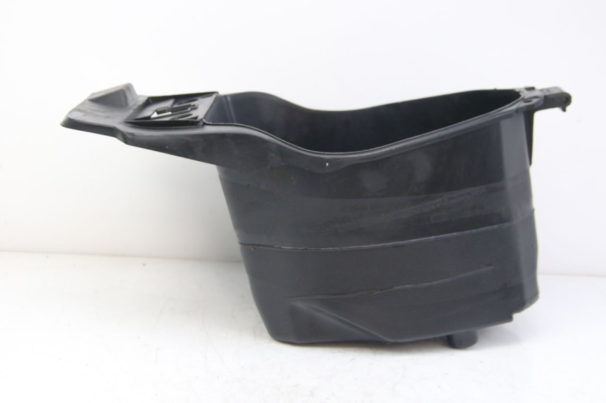 photo de COFFRE SELLE TNT MOTOR ROMA 10' 4T 50 (2019 - 2022) - Vue d’ensemble