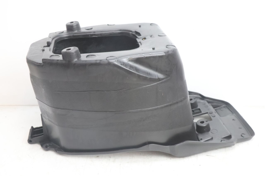 photo de COFFRE SELLE TNT MOTOR ROMA 12' 2T 50 (2007 - 2018) - Vue d’ensemble