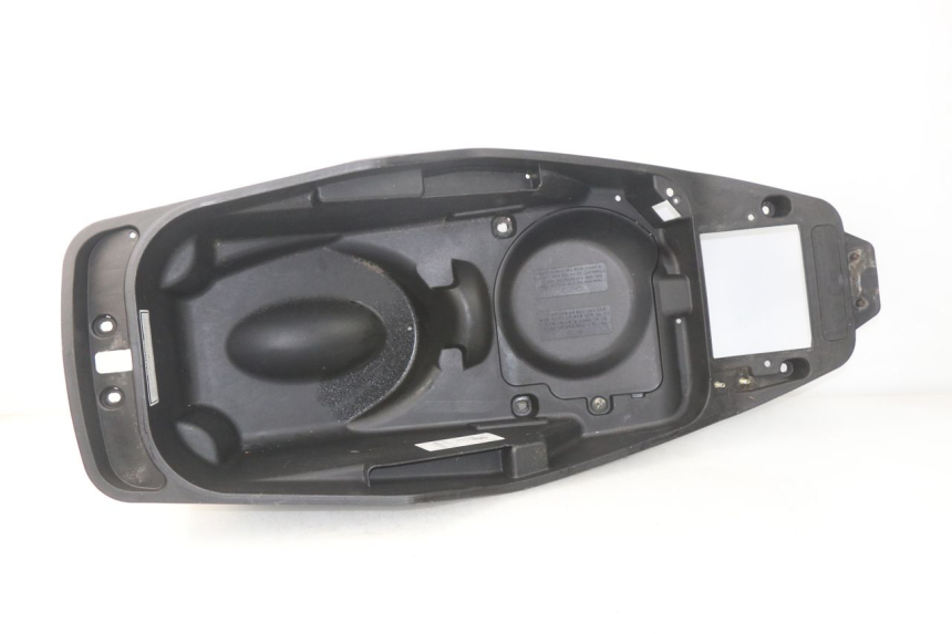 photo de COFFRE SELLE DAELIM S3 125 (2010 - 2017) - Vue principale