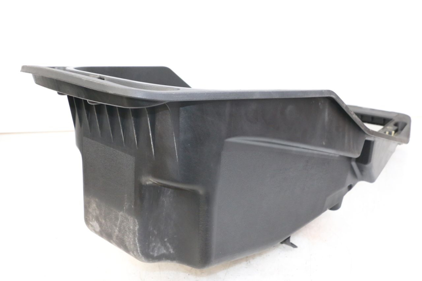 photo de COFFRE SELLE DAELIM S3 125 (2010 - 2017) - Gros plan technique