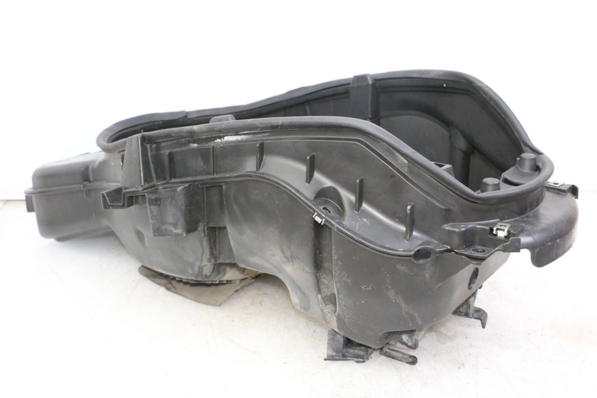 photo de COFFRE SELLE PEUGEOT SATELIS 250 (2006 - 2012) - Vue d’ensemble