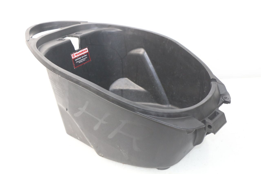 photo de COFFRE SELLE JM MOTORS SC 4T 50 (2012 - 2017) - Gros plan technique