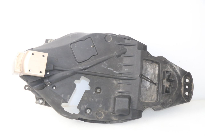 photo de COFFRE SELLE APRILIA SCARABEO GT 125 (1999 - 2007) - Vue principale