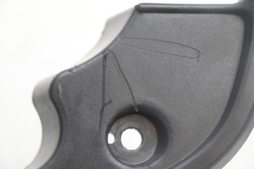 photo de COFFRE SELLE HONDA SCV LEAD 100 (2003 - 2007) - Zoom état d’usage