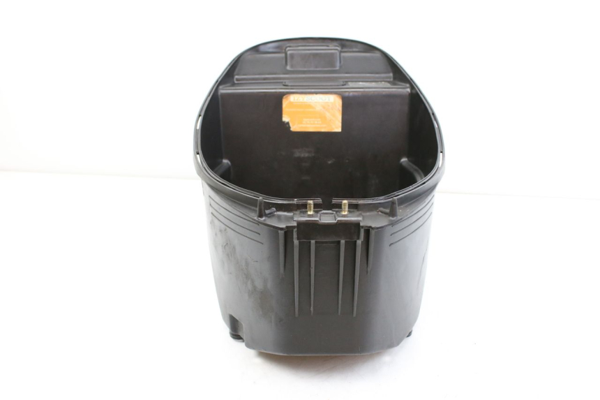 photo de COFFRE SELLE KYMCO SENTO 100 (2008 - 2013) - Zoom état d’usage