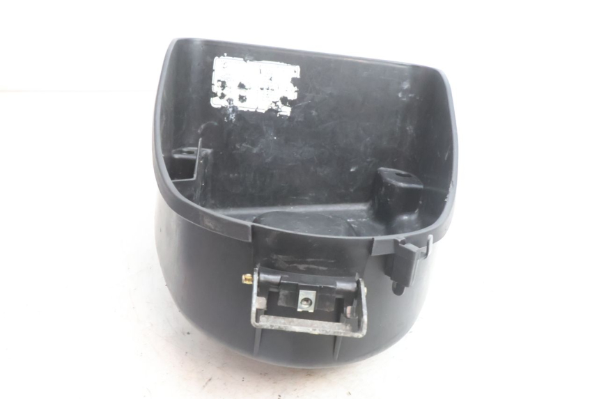 photo de COFFRE SELLE HONDA SH 125 (2001 - 2003) - Zoom état d’usage