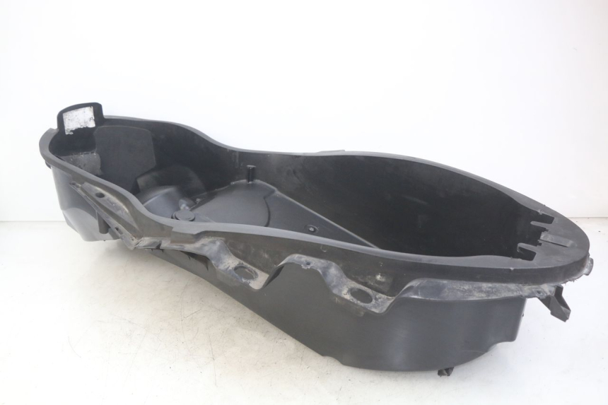 photo de COFFRE SELLE MBK SKYCRUISER 125 (2010 - 2013) - Vue d’ensemble