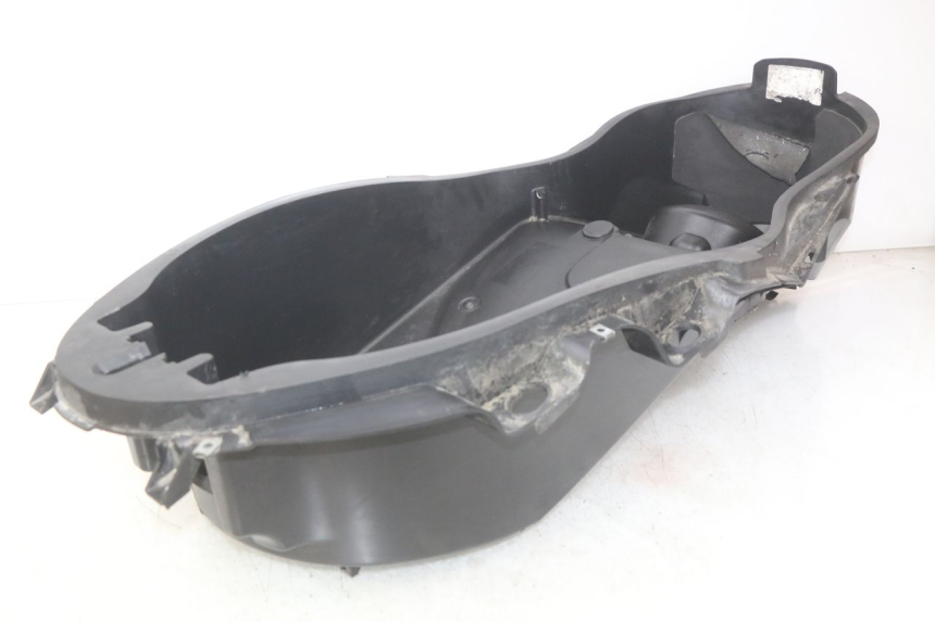 photo de COFFRE SELLE MBK SKYCRUISER 125 (2010 - 2013) - Points de fixation