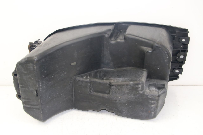 photo de COFFRE SELLE MBK SKYLINER 125 (1998 - 2001) - Points de fixation