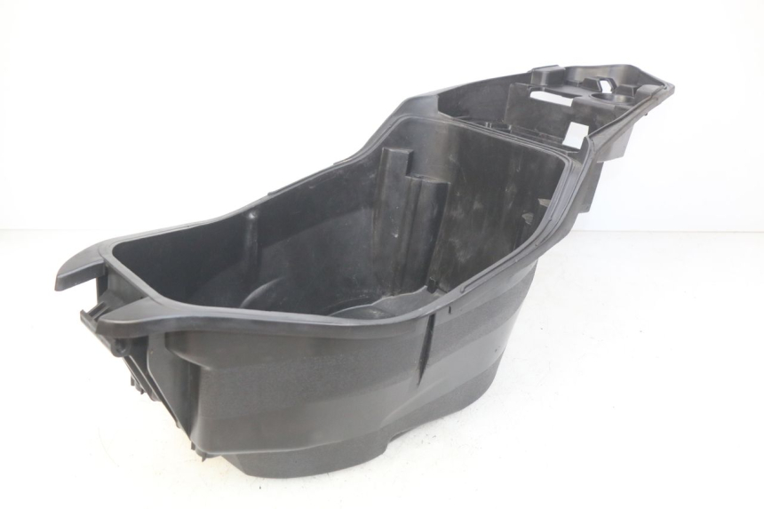 photo de COFFRE SELLE PEUGEOT SPEEDFIGHT 3 AIR 50 (2009 - 2015) - Gros plan technique